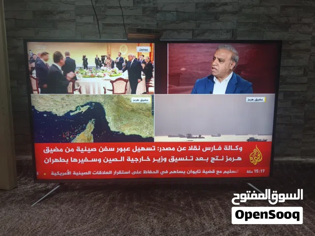 ثلاث شاشات احجام مختلفه عادي مش سمارت بحاله الوكاله