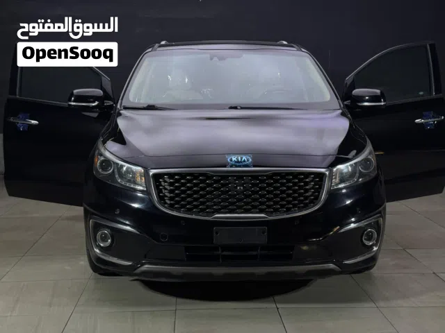 2015 كيا سيدونا Standard