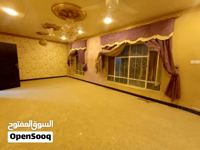 600 m2 4 Bedrooms Townhouse for Rent in Basra Other
