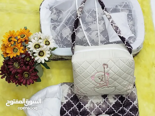سرير مواليد