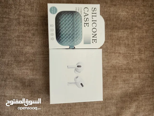 سماعة من نوع Air bod pro2 مع كفر مخصص للسماعة وعلاقة