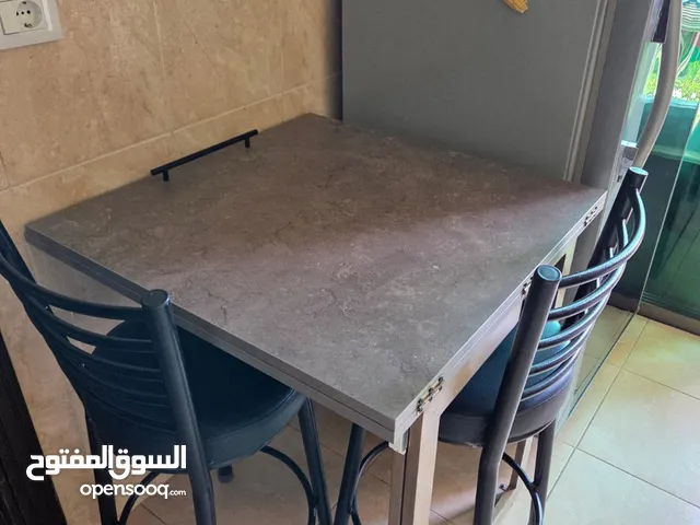 Kitchen table with 2 chairs -  طاولة مطبخ مع كرستين
