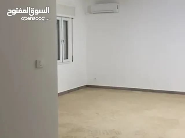 1 m2 4 Bedrooms Apartments for Rent in Tripoli Al-Nofliyen