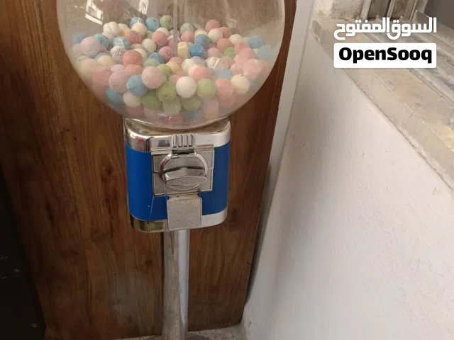 ماكنه علكه وماكنه لعبه سيارات