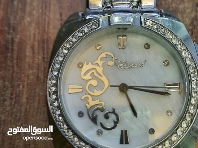 ساعة شوبرد نسائية نظيفة