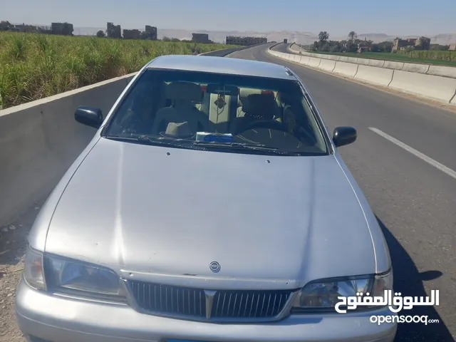 Nissan Sunny S in Qena