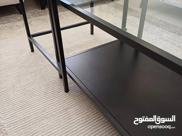 طاولة ايكيا للبيع