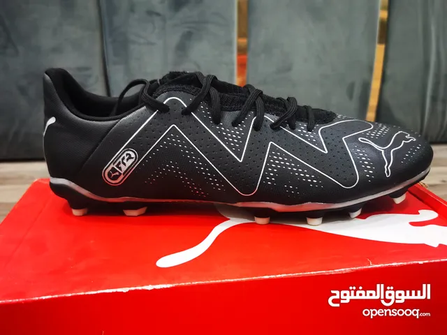 حذاء بوما سبورت