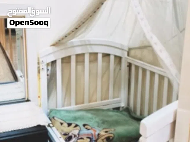 سرير اطفال مستعمل بس جديد