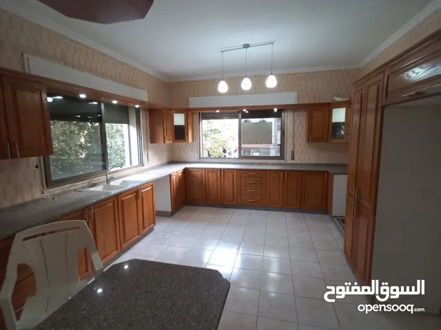 325 m2 4 Bedrooms Apartments for Rent in Amman Dabouq