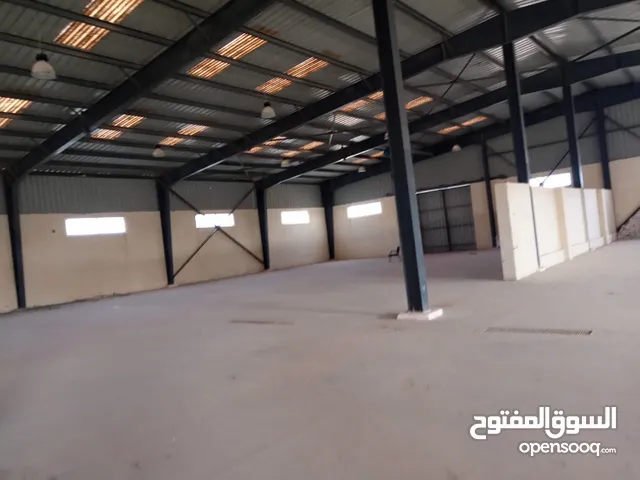 مصنع 3000م نشاط بلاستيك وهندسى يصلح لجميع الانشطة