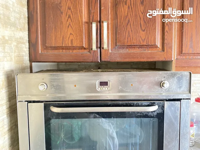 فرن نوع ILVE كهربااوغاز لون سلفر بلت ان إيطالي اصلي90سم ستانليس عازل للحراره للبيع مع كامل اكسسوارته