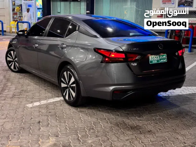 2021 نيسان التيما S