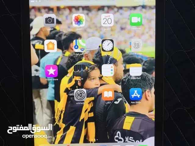 Apple iPad Air 16 GB in Al Sharqiya