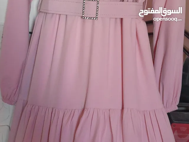 فستان زهري بارد مع اشارو