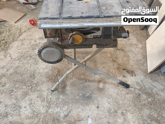 عدد صناعيه بحال ممتازه