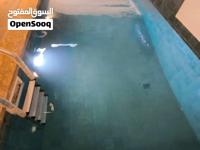 فيلا للبيع في سوق الجمعه بالقرب من معارض السيارات