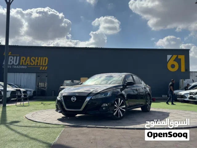 2020 Nissan Altima SR