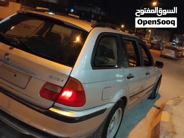 بي ام دبليو فئة تالته عائلية موديل2000