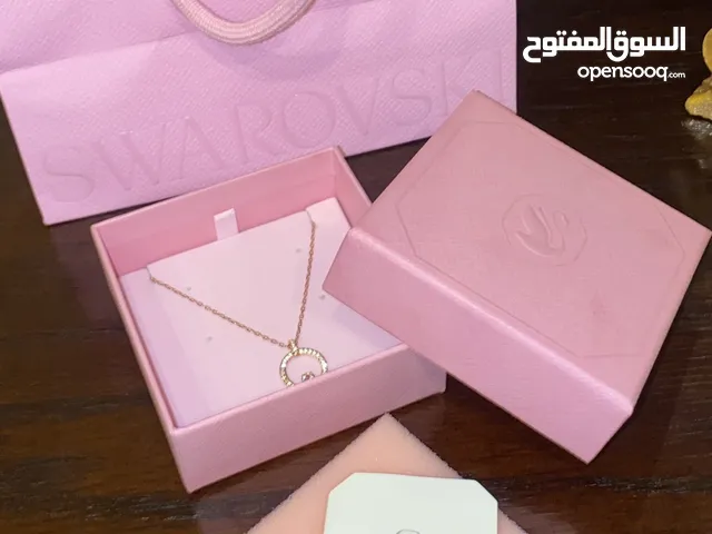 سنسال براند swarovski للبيع