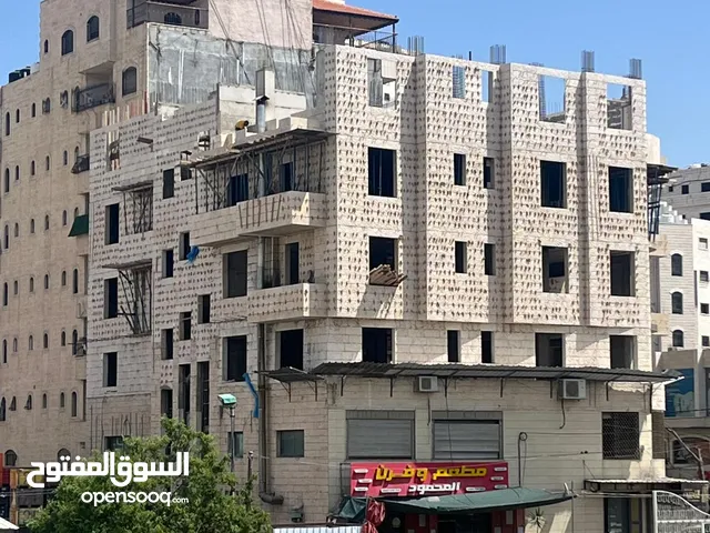شقق بمساحات مختلفه