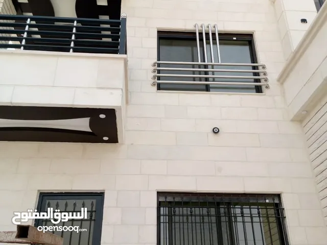 195 m2 3 Bedrooms Apartments for Sale in Amman Shafa Badran
