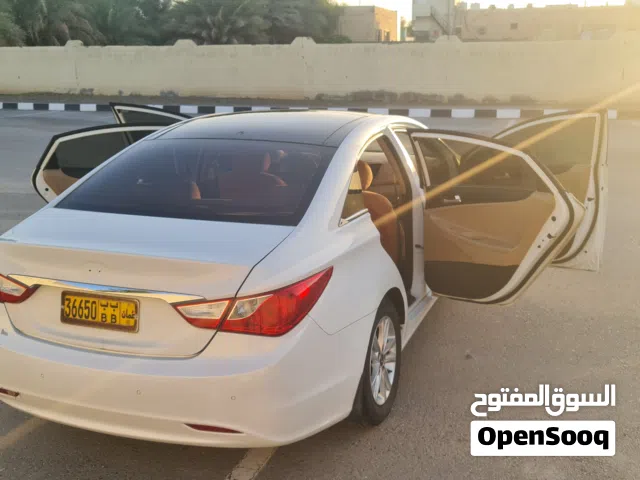 Used Hyundai Sonata in Al Dakhiliya