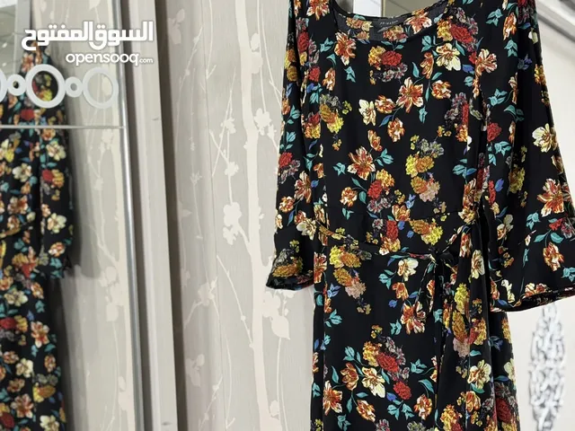 فستان جميل