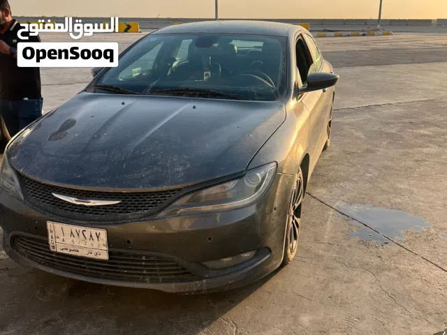 2015 كرايسلر 200 200S