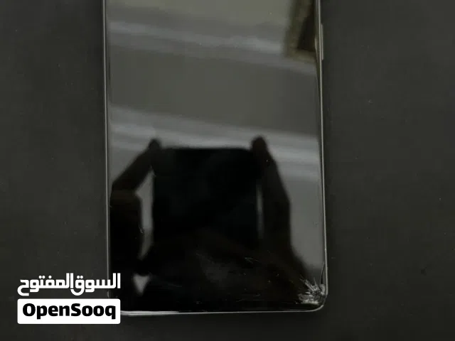بسم الله الرحمن الرحيم هاتف moto g75 5g بحاله استعمال اقل من سنه التكمله في الوصف .....