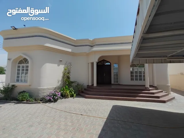 For Rent 4 Bhk + 1 Villa In Al Azaiba   للإيجار 4 غرف نوم + 1 فيلا في العذيبة