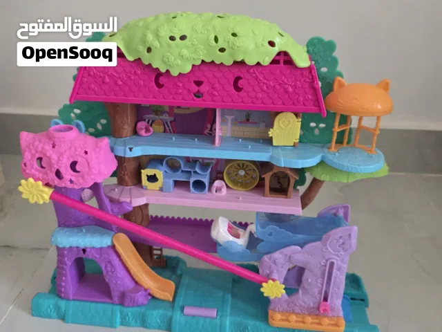 Polly Pocket mall dolls and toys sets