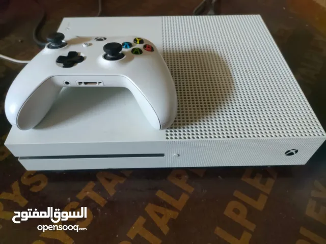 اكسبوكس ون اس مع الايدتين الأصليات وشاشة 43 بوصة