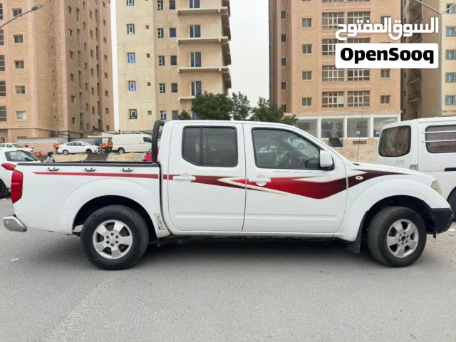 2011 Nissan Navara SE
