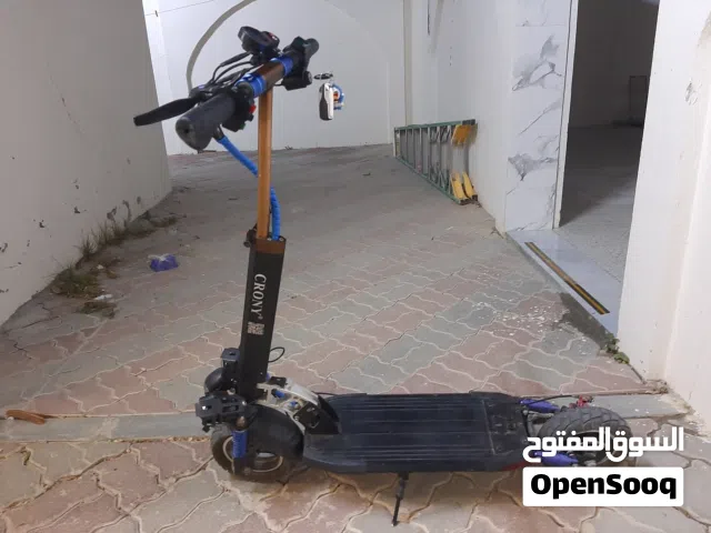 سكوتر كروني مع مفتاحين crony scoter with tow keys يوجد 3 لفلات للسرعة مع (كرسي و شاحن مجانا)