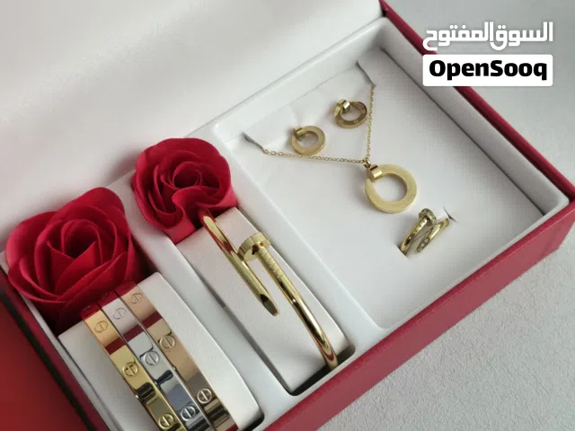 بكج أكسسوارات كارتير – أناقة أيقونية بسعر 45 ديناراً