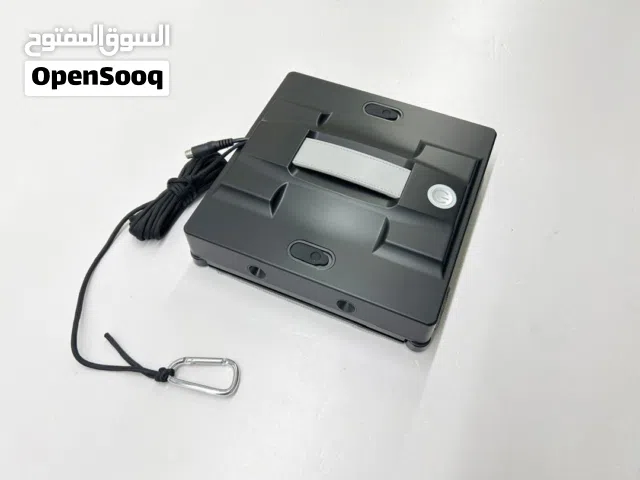 ريبوتات مختلفه تنظيف أرضي و زجاج