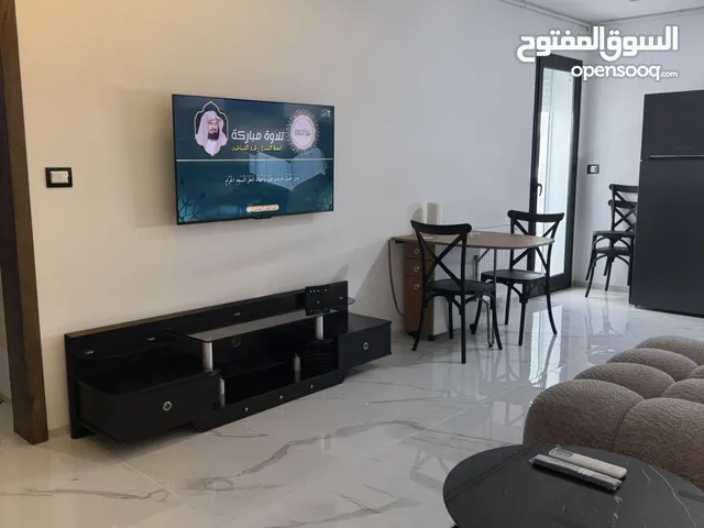 شقة عصرية مؤثثة للإيجار – العوينة