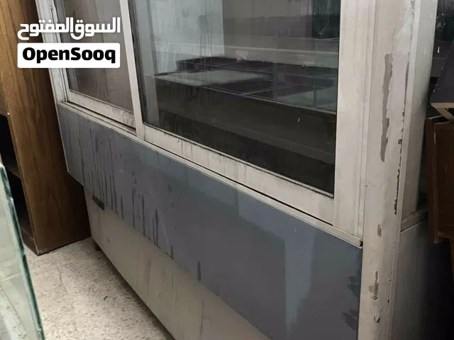 ثلاجات عرض تبريد وثلاجات بطح تجميد