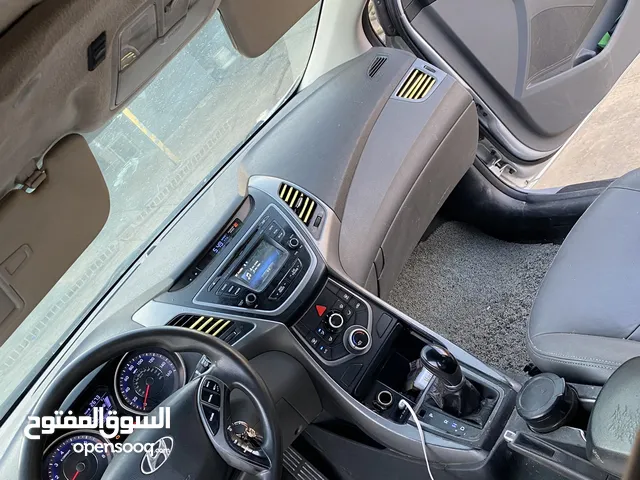 هنداي لنترا