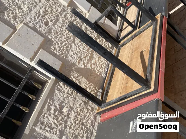 طاولات مطاعم وكافيهات