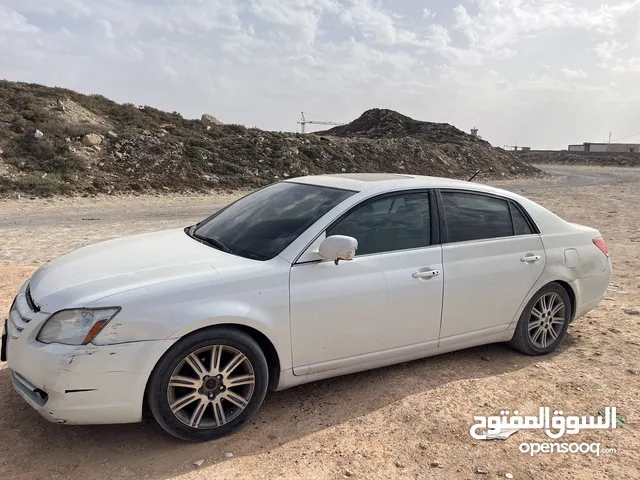 تيوتا افالون