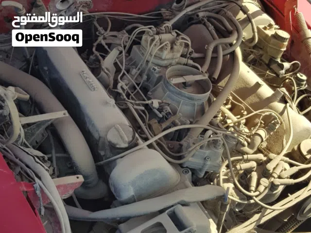 سيارة مرسيديس طراز 1977 450 سبورت تحتاج الى صيانه.السياره ملغية مؤقتا وممكن تسجيلها من جديد