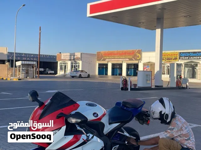 CBR1000 سيسي بحالة الوكاله و نظافة الوكاله