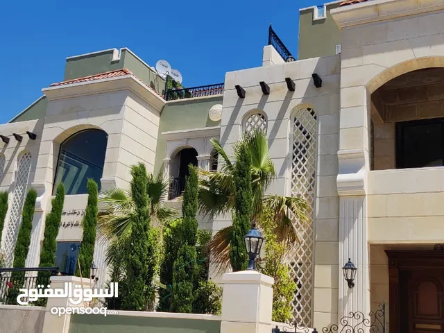 635 m2 More than 6 bedrooms Villa for Sale in Amman Dabouq