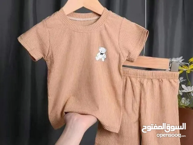 تراك اطفال تراك اطفال شكل مريح جدا وبسيط وخامة تجنن فانيلا اصلية درجة اولى القياسات.