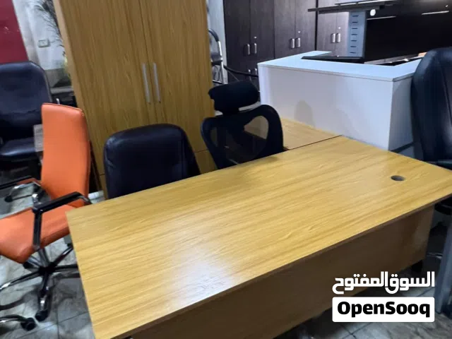 مكتب تركي مستعمل بحالة الجديد للبيع