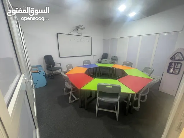 مبنى جاهز بالاثاث للايجار روضة معاهد مركز تدريب في المشتل شارع ابو ظهير