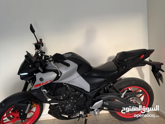 سحب شركة YAMAHA MT-03 للبيع