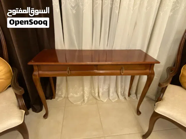 طاوله ام كونسول للبيع